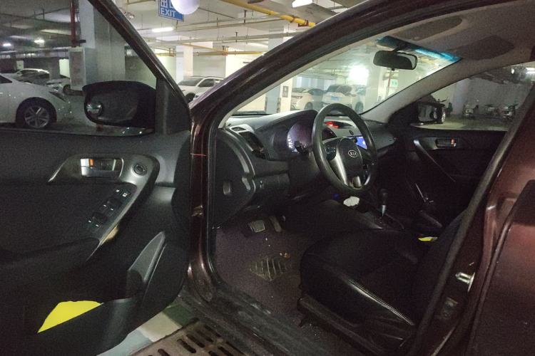 Used Kia Forte 2011 1.6L AT GL Driver Seat