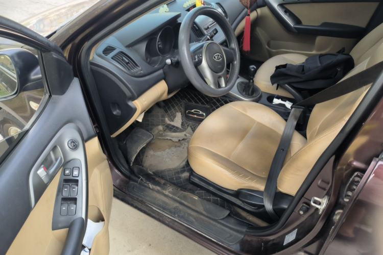 Used Kia Forte 2011 1.6L MT GL Driver Seat
