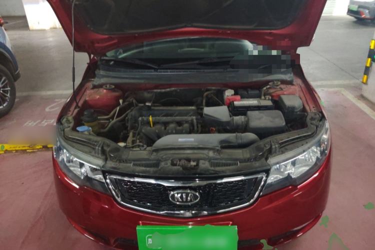 Used Kia Forte 2011 1.6L AT Premium Engine Bay