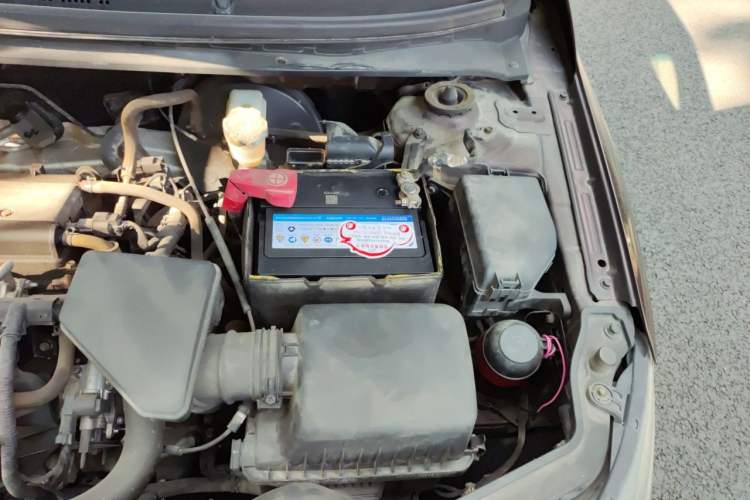 Used Kia Forte 2011 1.6L MT GL Engine Bay Left