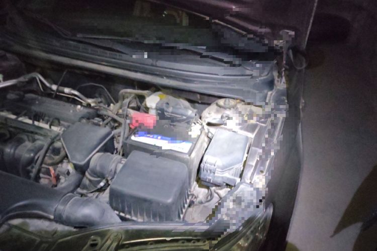 Used Kia Forte 2011 1.6L AT GL Engine Bay Left