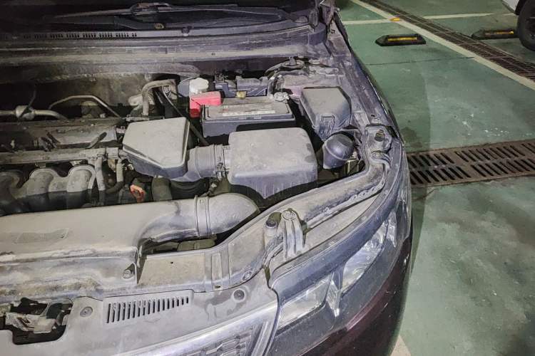 Used Kia Forte 2011 1.6L AT GL Engine Bay Left