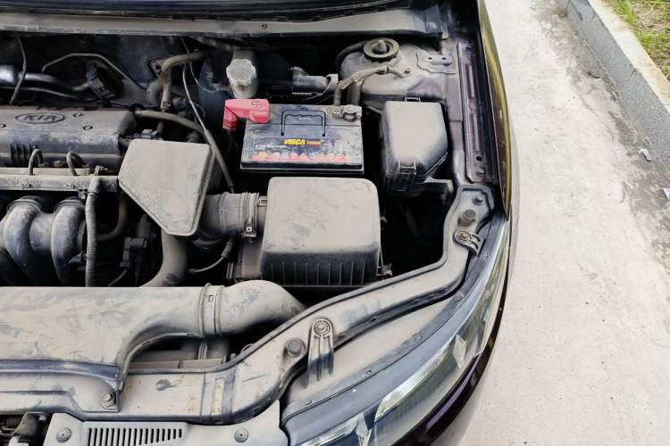 Used Kia Forte 2011 1.6L MT GL Engine Bay Left