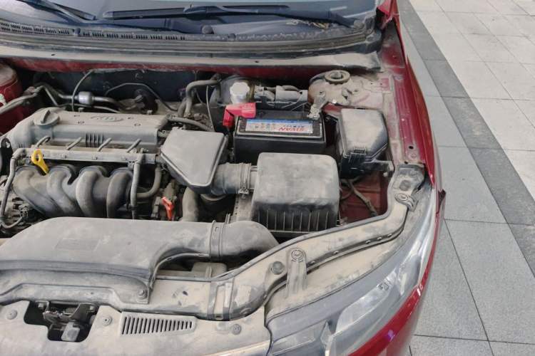 Used Kia Forte 2011 1.6L AT GL Engine Bay Left