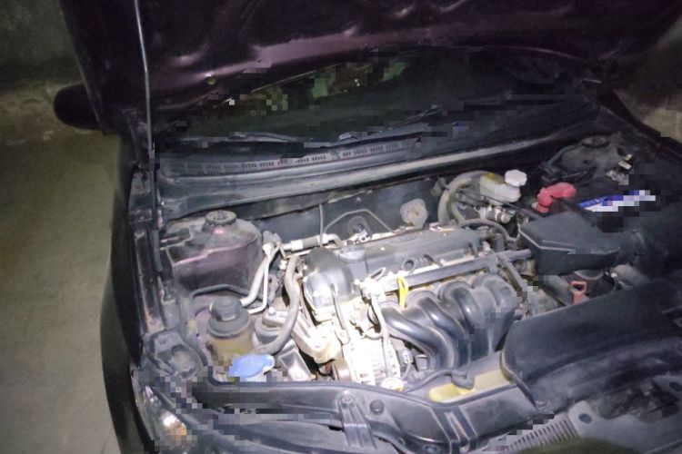 Used Kia Forte 2011 1.6L AT GL Engine Bay Right