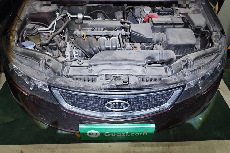 Used Kia Forte 2011 1.6L AT Premium Engine Bay
