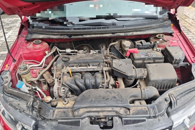 Used Kia Forte 2011 1.6L AT Premium Engine Bay
