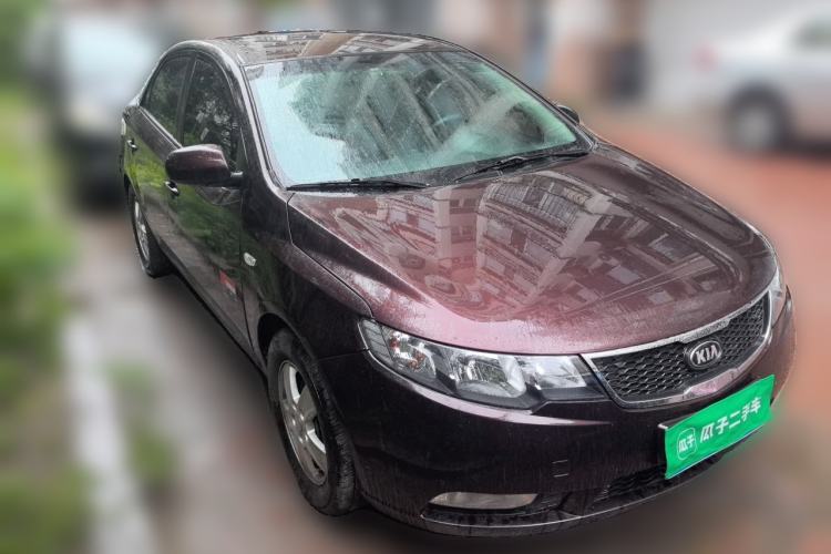Used Kia Forte 2011 1.6L AT GL Front Right 45 Deg