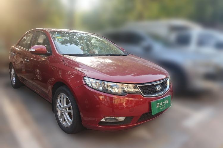 Used Kia Forte 2011 1.6L AT Premium Front Right 45 Deg