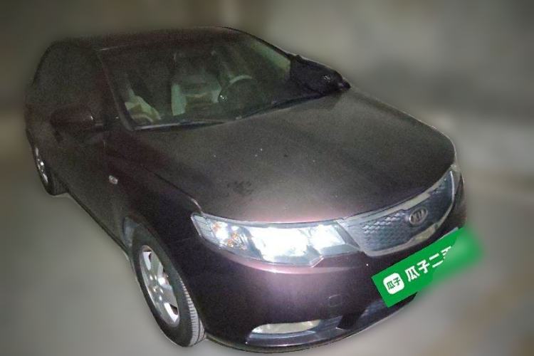 Used Kia Forte 2011 1.6L AT GL Front Right 45 Deg