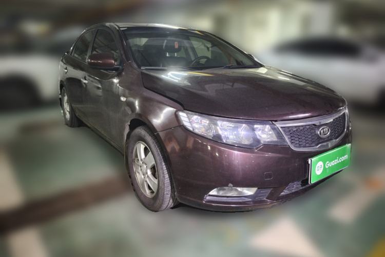Used Kia Forte 2011 1.6L AT GL Front Right 45 Deg