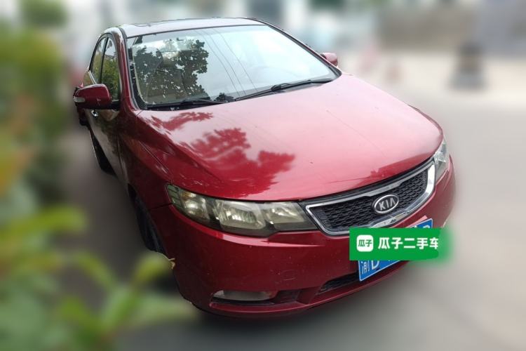 Used Kia Forte 2011 1.6L MT GLS Front Right 45 Deg