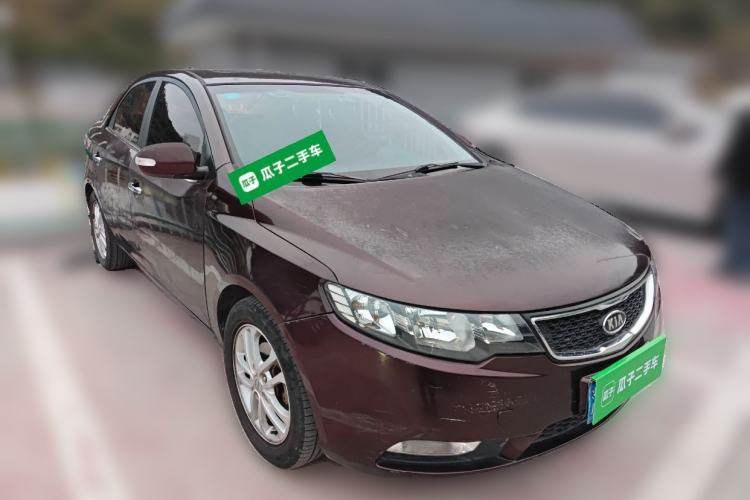 Used Kia Forte 2011 1.6L AT GLS Front Right 45 Deg