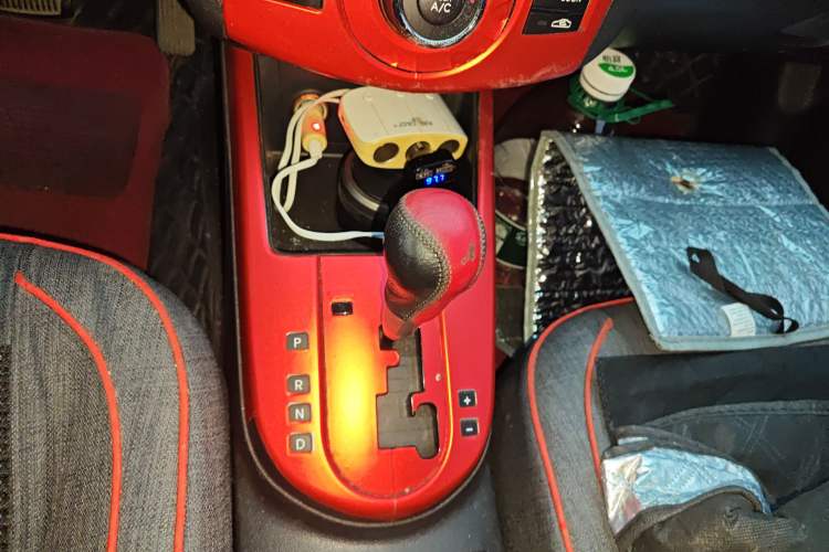Used Kia Forte 2011 1.6L AT GLS Gear Lever