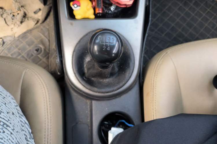 Used Kia Forte 2011 1.6L MT GL Gear Lever
