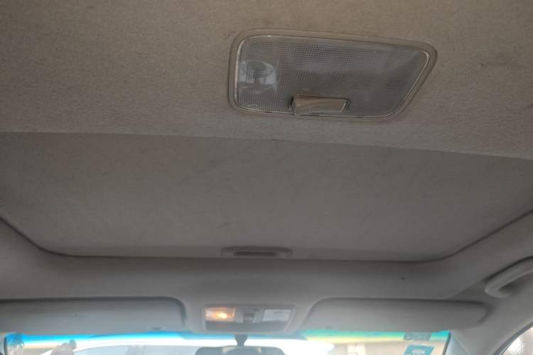 Used Kia Forte 2011 1.6L AT Premium Headliner