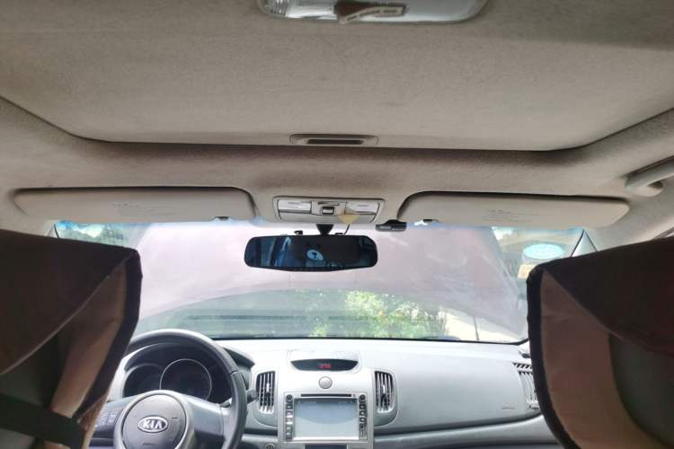Used Kia Forte 2011 1.6L AT GLS Headliner