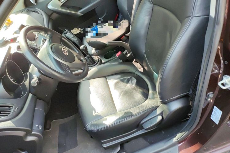 Used Kia Forte 2011 1.6L MT GL Left Front Seat