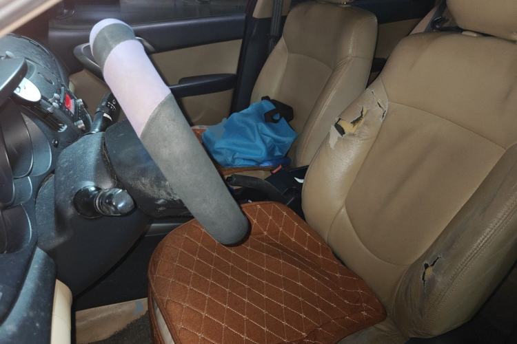 Used Kia Forte 2011 1.6L AT Premium Left Front Seat