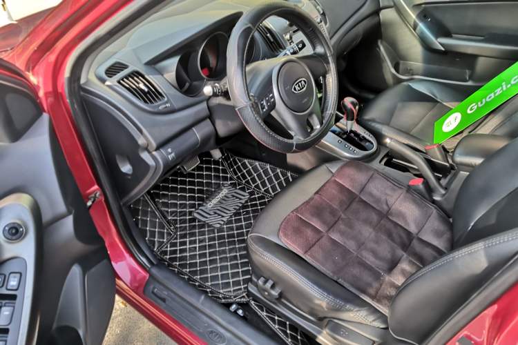 Used Kia Forte 2011 1.6L AT Premium Left Front Seat