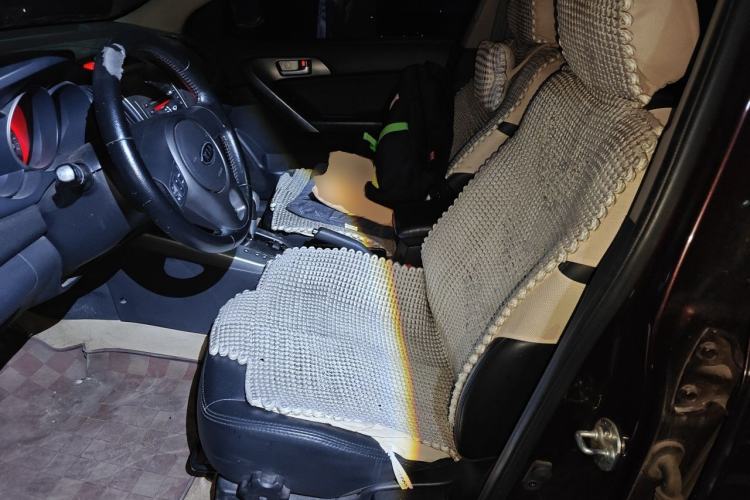 Used Kia Forte 2011 1.6L AT Premium Left Front Seat