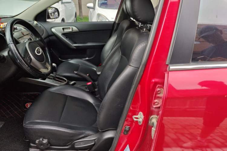 Used Kia Forte 2011 1.6L AT Premium Left Front Seat