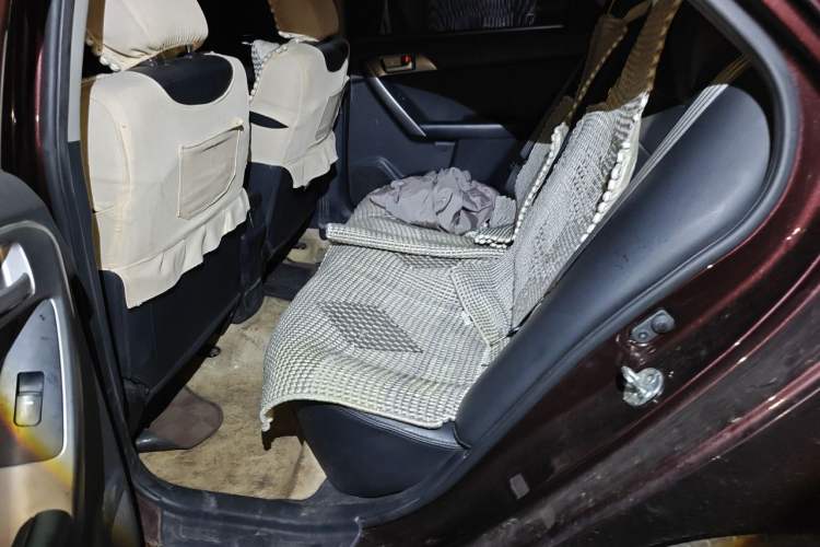 Used Kia Forte 2011 1.6L AT Premium Left Rear Seat