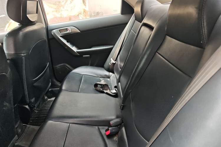 Used Kia Forte 2011 1.6L AT Premium Left Rear Seat