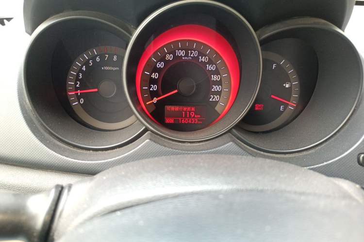 Used Kia Forte 2011 1.6L MT GLS Odometer Close Up
