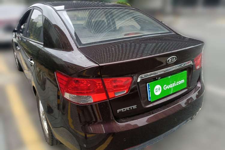 Used Kia Forte 2011 1.6L AT Premium Rear Left 45 Deg