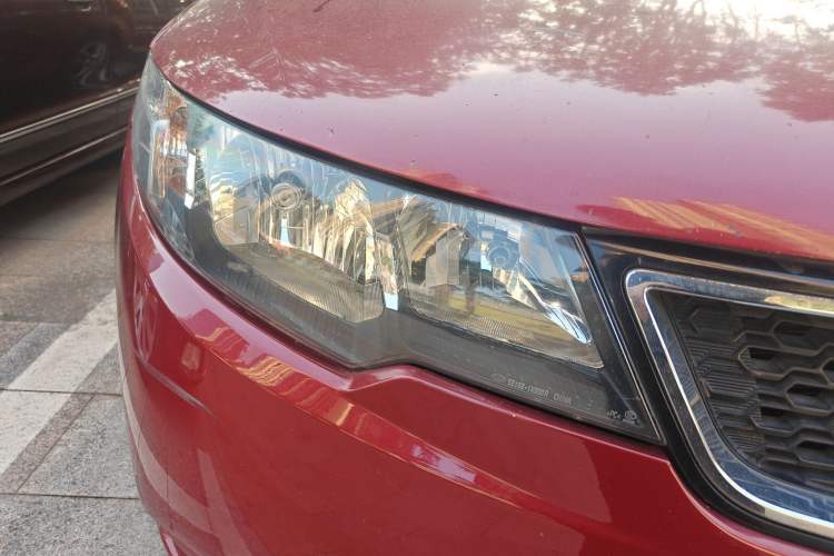 Used Kia Forte 2011 1.6L AT Premium Right Front Headlight