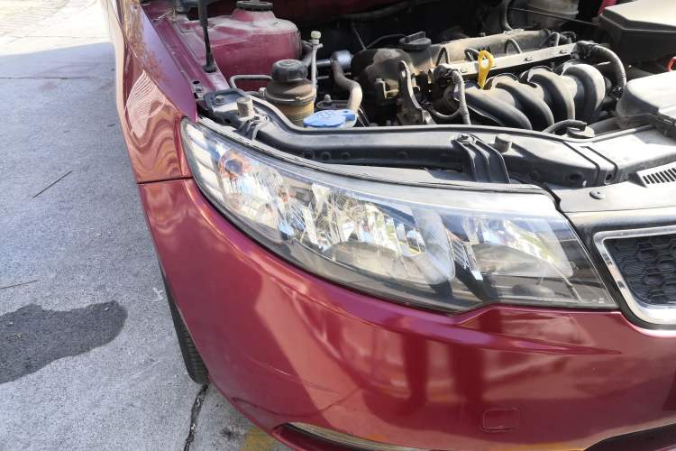 Used Kia Forte 2011 1.6L AT Premium Right Front Headlight