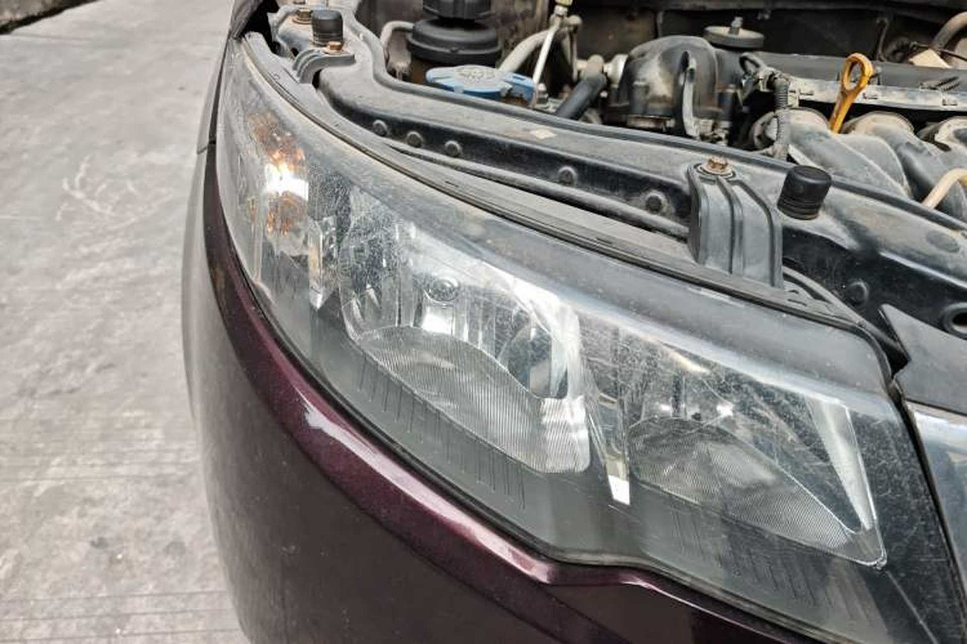 Used Kia Forte 2011 1.6L AT Premium Right Front Headlight