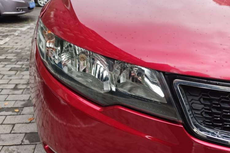 Used Kia Forte 2011 1.6L AT Premium Right Front Headlight