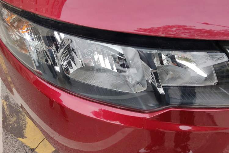 Used Kia Forte 2011 1.6L MT GL Right Front Headlight