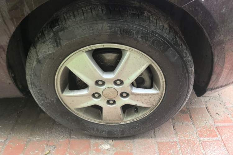 Used Kia Forte 2011 1.6L AT GL Right Front Wheel Hub