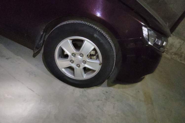 Used Kia Forte 2011 1.6L AT GL Right Front Wheel Hub