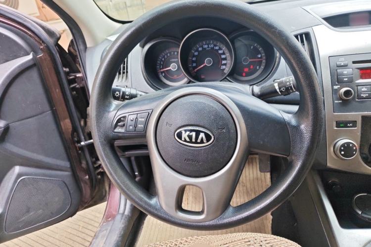 Used Kia Forte 2011 1.6L MT GL Steering Wheel