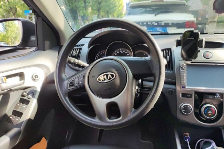 Used Kia Forte 2011 1.6L MT GL Steering Wheel