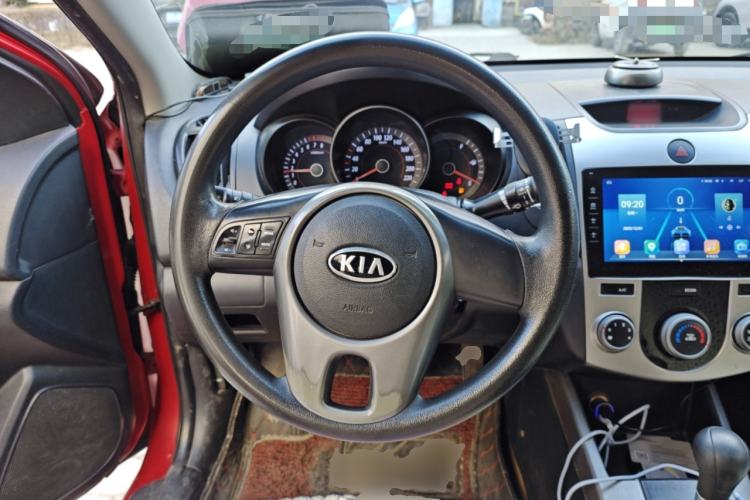 Used Kia Forte 2011 1.6L AT GL Steering Wheel