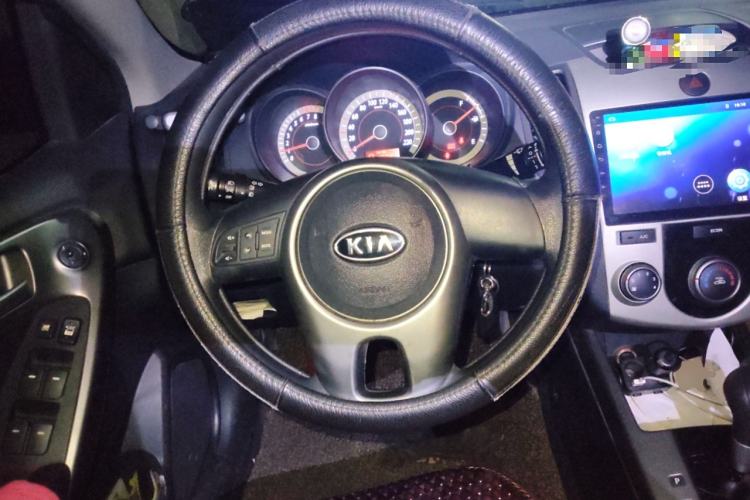 Used Kia Forte 2011 1.6L AT GL Steering Wheel
