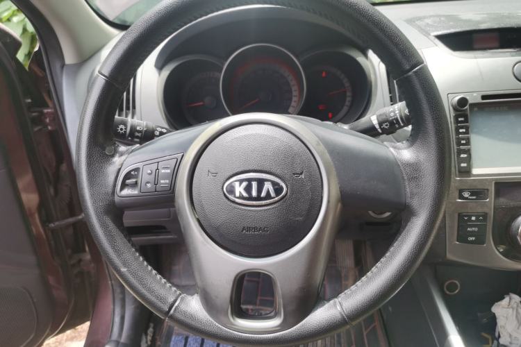 Used Kia Forte 2011 1.6L AT GLS Steering Wheel