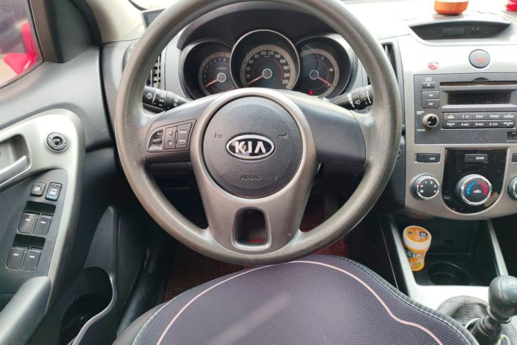 Used Kia Forte 2011 1.6L MT GL Steering Wheel