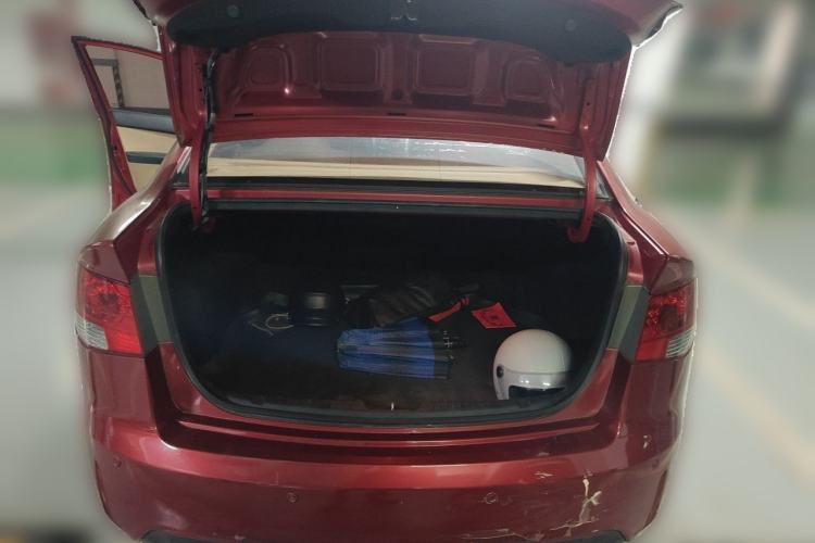 Used Kia Forte 2011 1.6L AT Premium Trunk