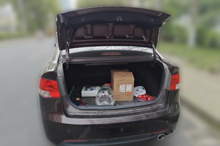 Used Kia Forte 2011 1.6L AT Premium Trunk