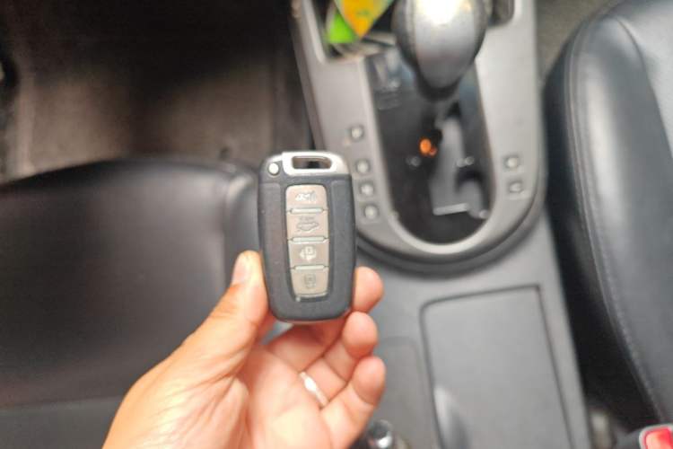 Used Kia Forte 2011 1.6L AT Premium Vehicle Key