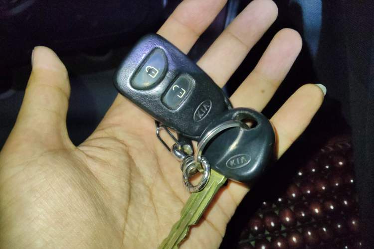 Used Kia Forte 2011 1.6L AT GL Vehicle Key
