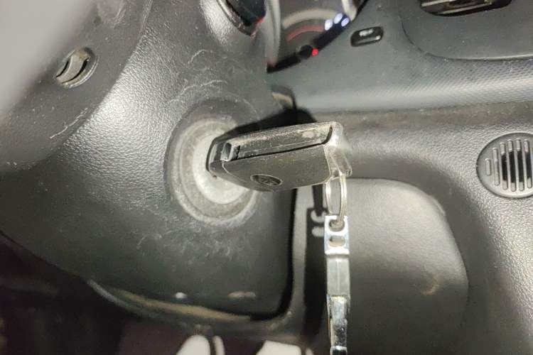 Used Kia Forte 2011 1.6L AT GL Vehicle Key
