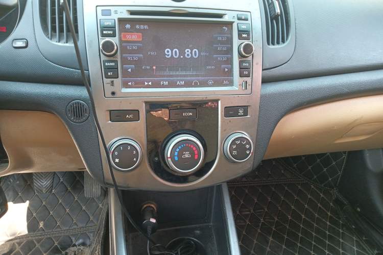 Used Kia Forte 2011 1.6L MT GLS Audio And AC Panel