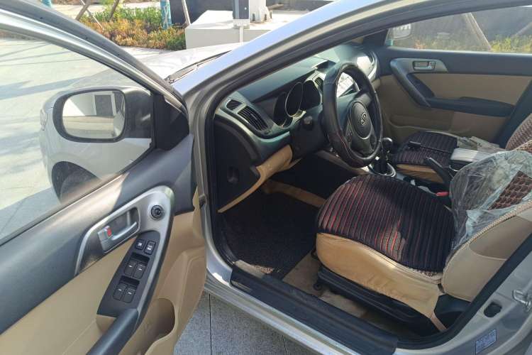 Used Kia Forte 2011 1.6L MT GL Driver Seat